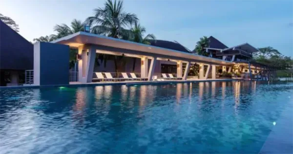 Leisure Farm - Swimming Pool Area