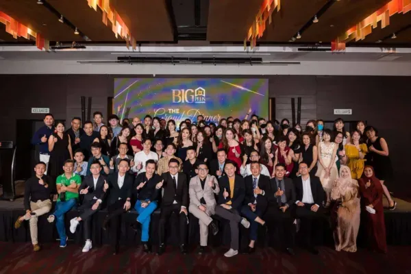 Big Plus Properties company group photo at grand dinner