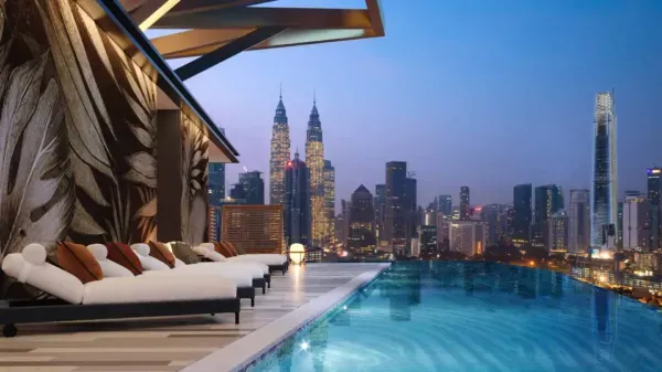 Skylon Residences - Sky Pool