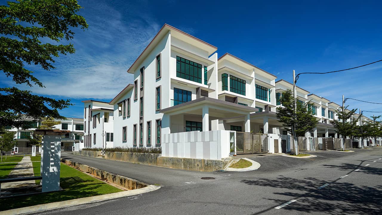 An image of Taman-Ozana-Residen-Terrace-House-Exterior-View