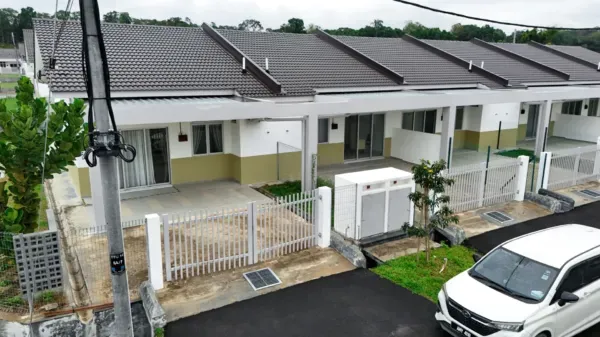 MTD Cinerea Heights - Single storey terrace house