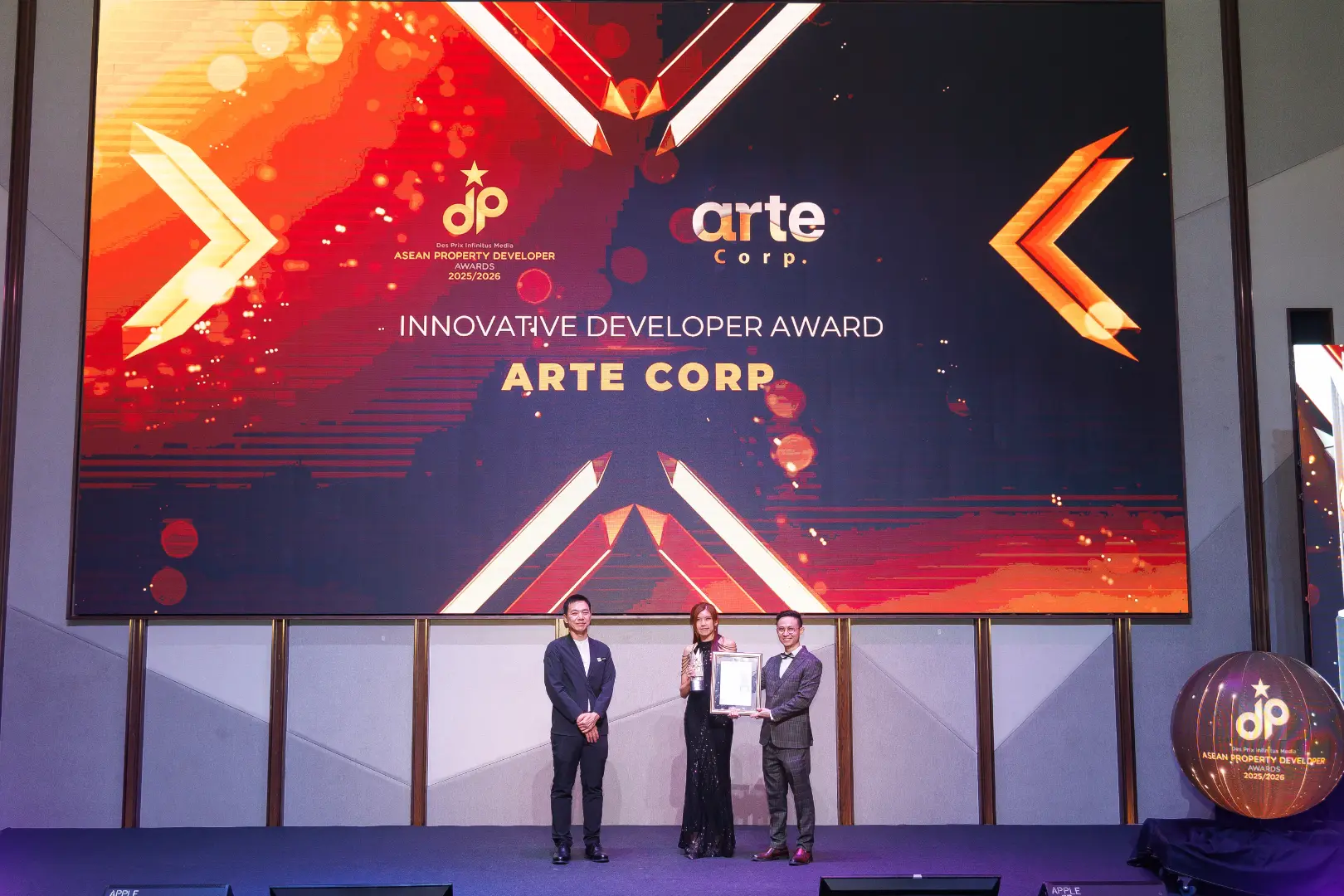 Arte Corp - Innovative Developer Award 2025/2026 - Joan Goh (Senior Manager, Sales) receives award - Winner's Image