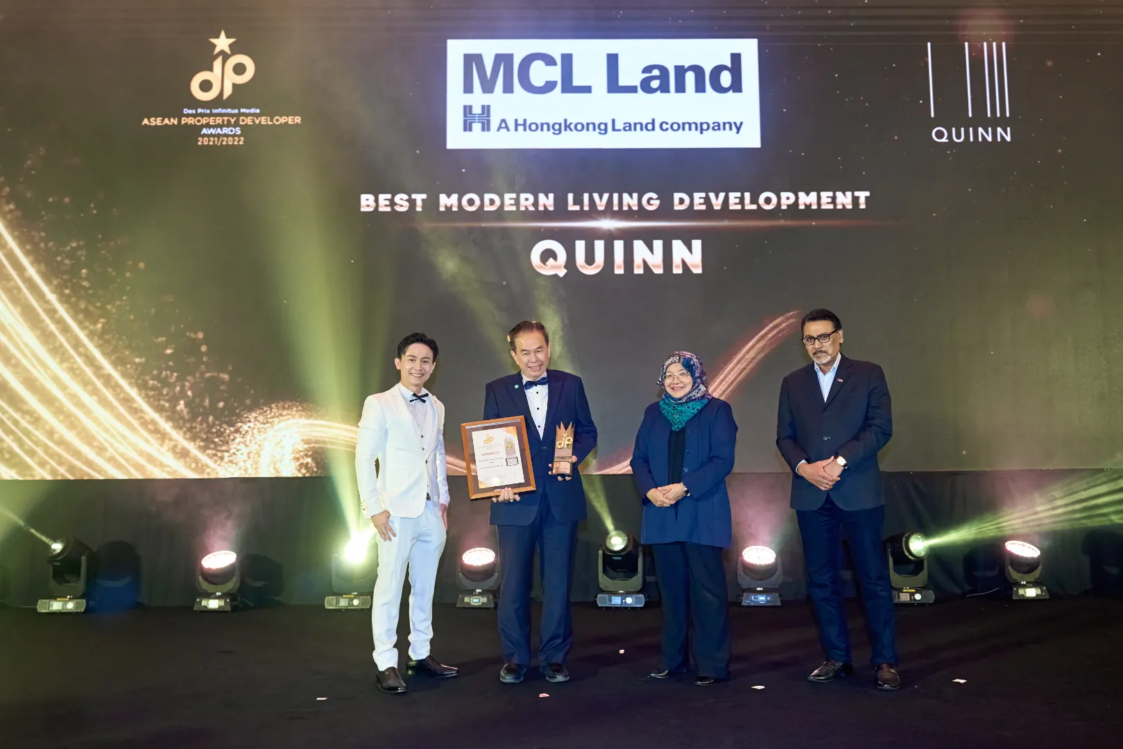 Quinn by MCL Land (Malaysia) Sdn. Bhd. - Best Modern Living Development 2021/2022 - Edmund Lau (General Manager of Project) receives award - Winner's Image