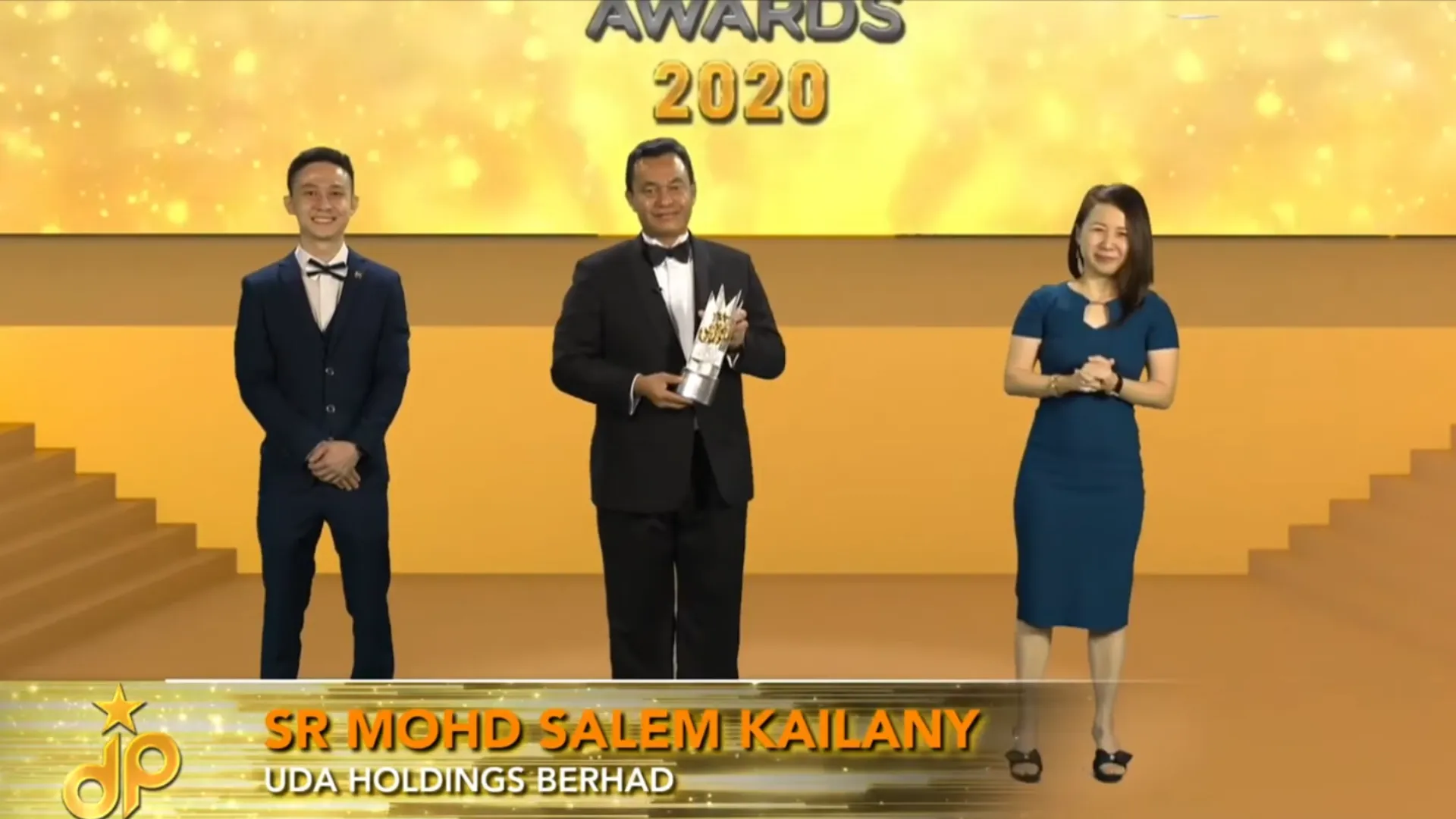 UDA Holdings Berhad - Best Developer Award 2020 - Sr Mohd Salem Kailany (Chief Executive Officer) receives award - Winner's Image